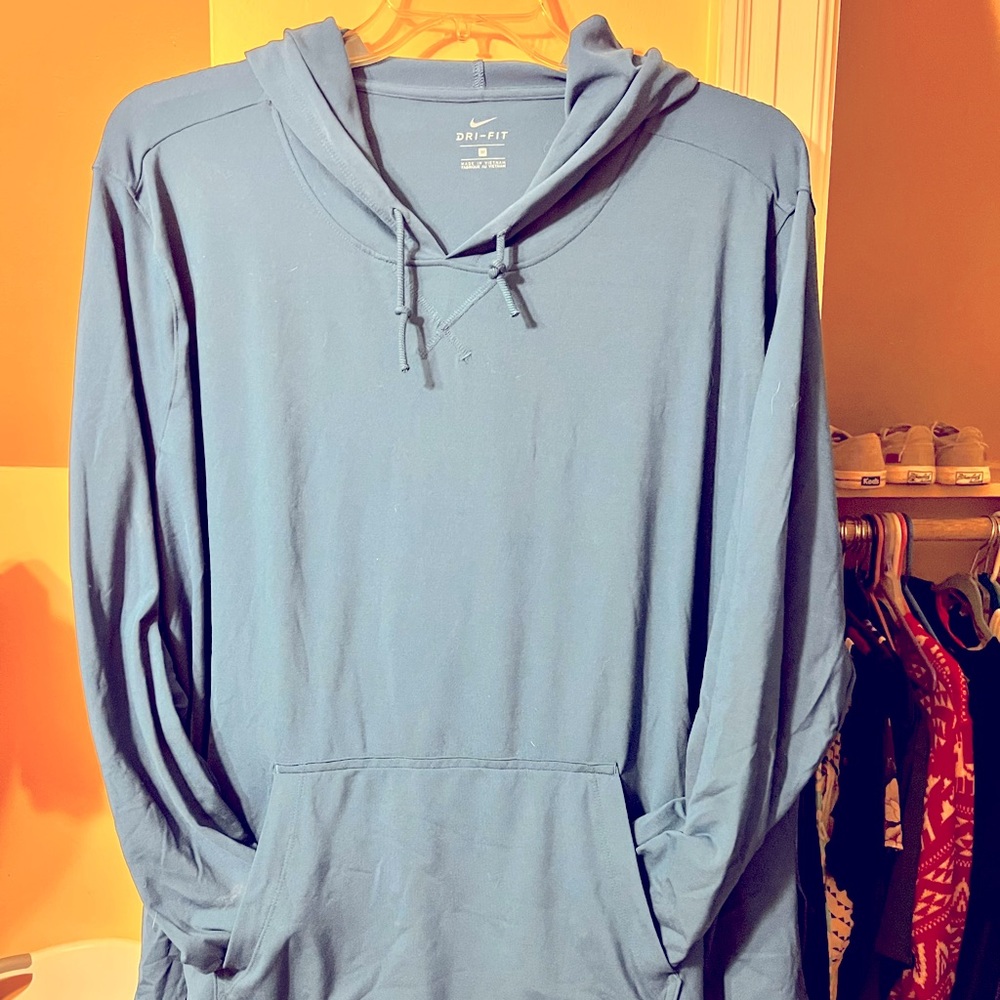 Nike dri fit lightweight sweatshirt